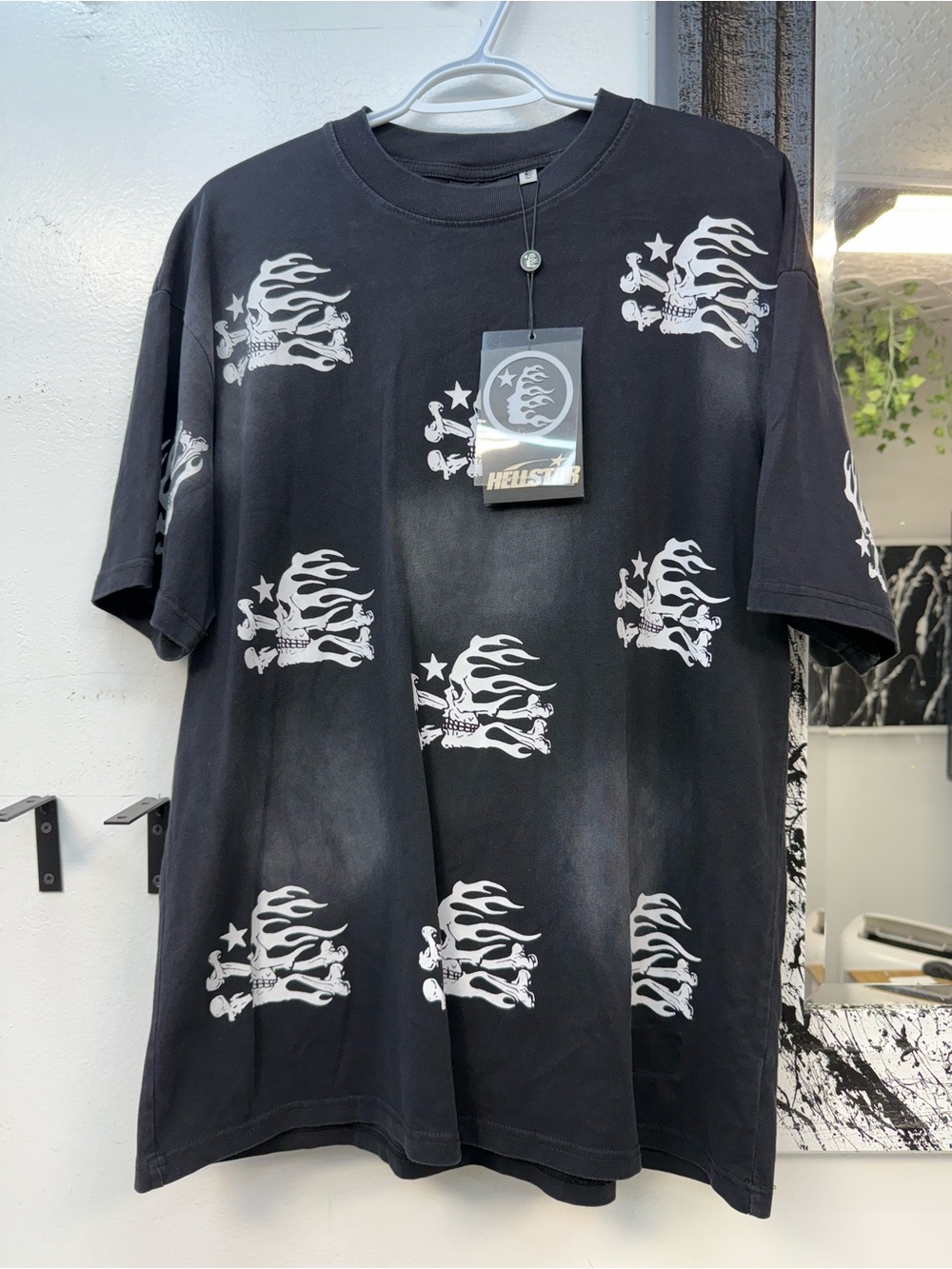 Hellstar Skull monogram Graphic Tee - Mens L